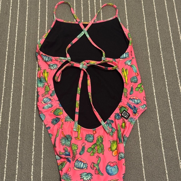 Jolyn - Printed Jackson Onesie, Cute Cactus Print, Size 34, Good Condition! - Picture 2 of 3